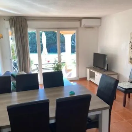 Apartment Le Domaine De Figuiere Yourhosthelper